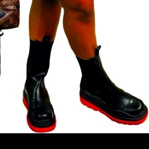 New Lug sole boots 8.5